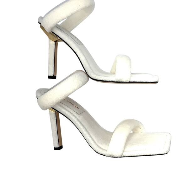 Good American Women's Terry Slip On High Heel Size 8 NIB  Kardashian Company - Picture 1 of 7